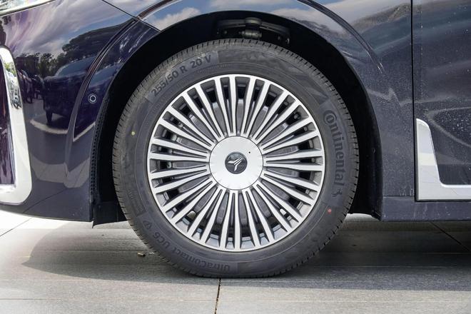 200mm配冷暖冰箱适合商务接待九游会网站全新岚图梦想家：轴距3(图12)