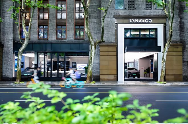 、中产焦虑与领克900精准命中的时代情绪J9国际集团奶爸车的政治经济学：二胎政策(图7)