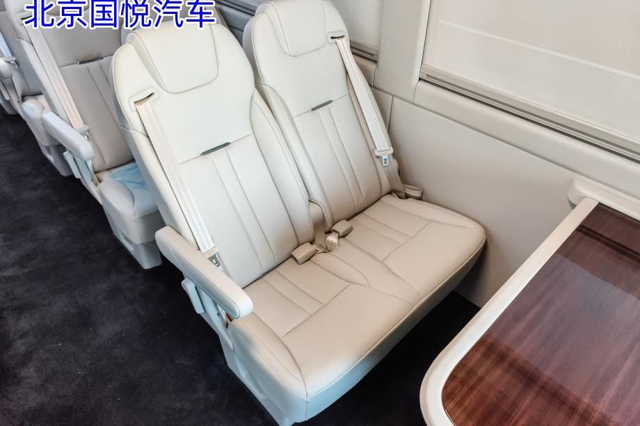 17座旗舰版报价总部电话j9平台新疆哈密红旗国悦(图3)